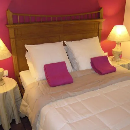 La Cachette Du Menuisier 3*