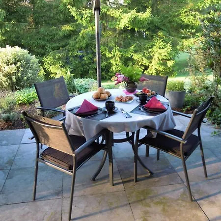 Bed and Breakfast La Cachette Du Menuisier 3*